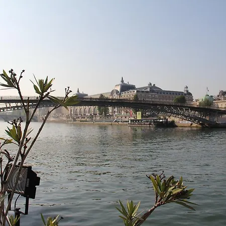 Houseboat Champs Elysees