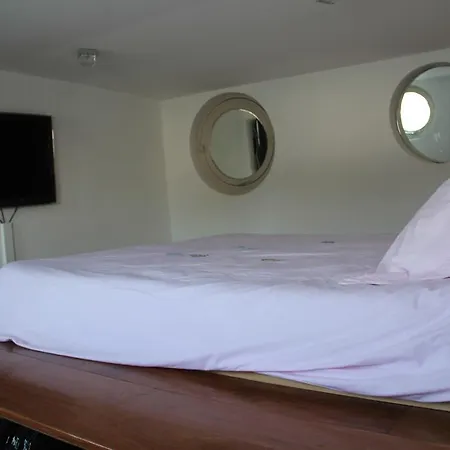Tekne Houseboat Champs Elysees *